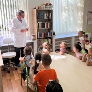 IET nr. 59 a fost vizitată de către medicul pediatru stomatolog